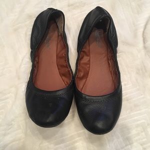 Lucky brand black Emmie Flat
